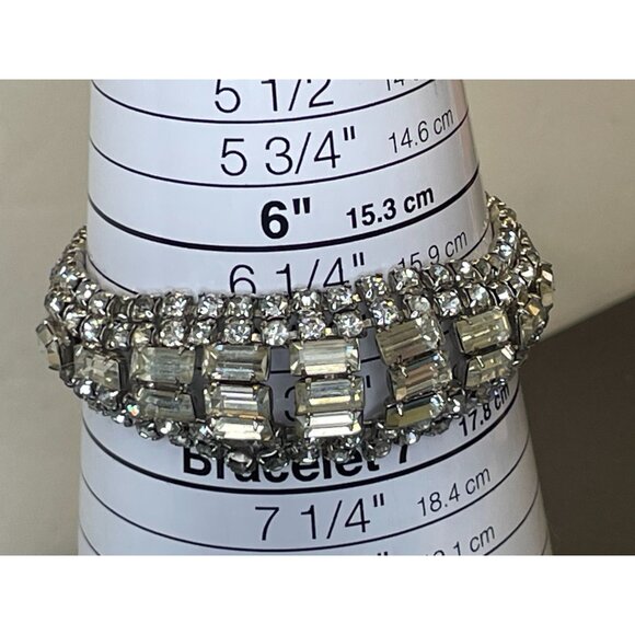 Vintage Hattie Carnegie Rhinestone Bracelet With Baguette & Round Stones Safety - Picture 6 of 10